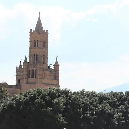 A Due Passi Dalla Cattedrale