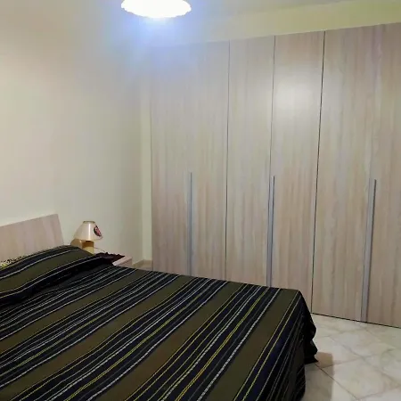 A Due Passi Dalla Cattedrale Apartment *